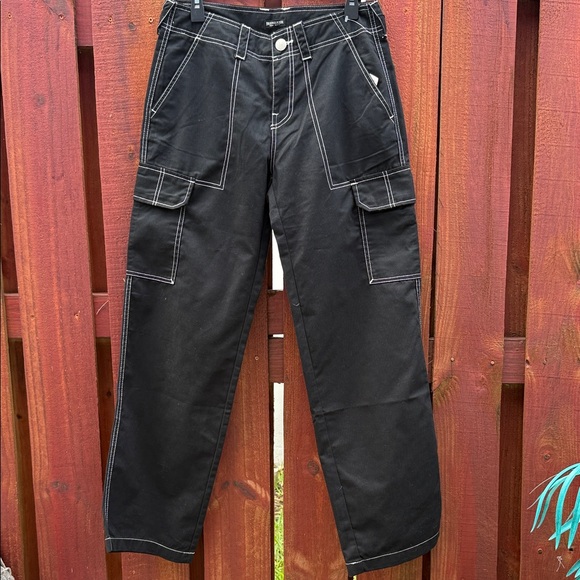 True Religion Black Cargo Pants with Contrast Stitching Size 27 - Picture 2 of 14